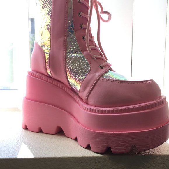 PRE LOVED - Cape Robbin Pink Poison Platforms Boots in Pink/9 - SH217 - Picture 3 of 7